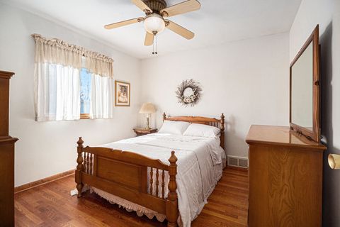 Single Family Residence in Westland Wayne MI 32312 AVONDALE Street 8.jpg