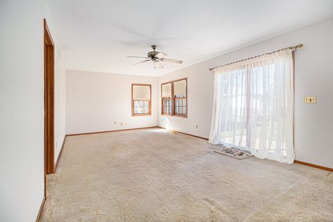 Single Family Residence in Westland Wayne MI 32312 AVONDALE Street 12.jpg