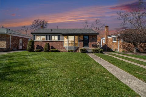 Single Family Residence in Westland Wayne MI 32312 AVONDALE Street 1.jpg