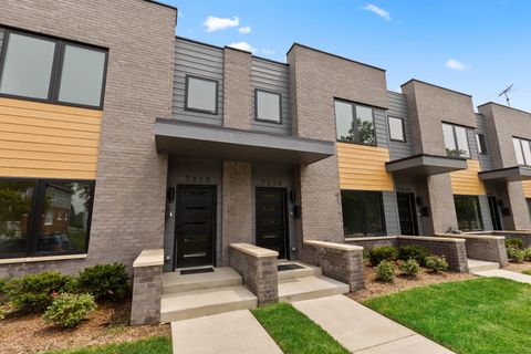 Condominium in Detroit_Wayne MI 7542 Churchill Street #C21.jpg
