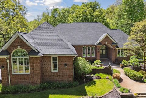 Single Family Residence in Milford MI 3283 Foxfire Drive.jpg