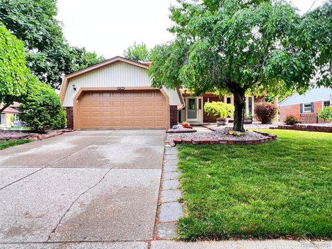 Single Family Residence in Canton MI 6746 EDGEWOOD Road.jpg
