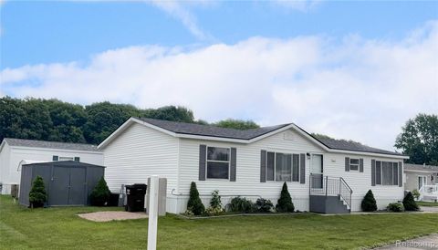 Single Family Residence in Canton MI 39500 W Warren Road.jpg