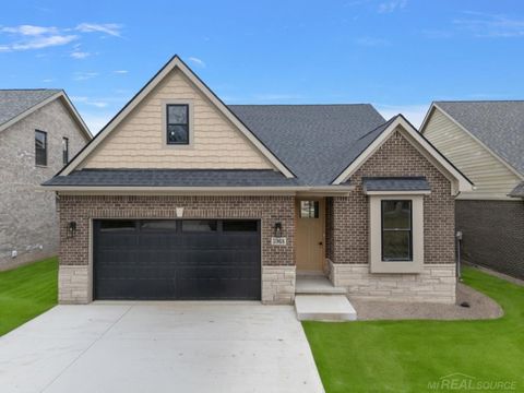 Single Family Residence in Troy_Oakland MI 5871 Everton Court.jpg