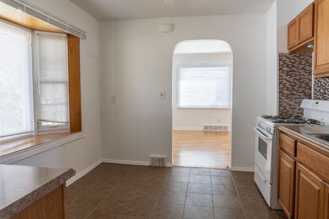 Single Family Residence in Westland Wayne MI 35230 CADY Street 10.jpg