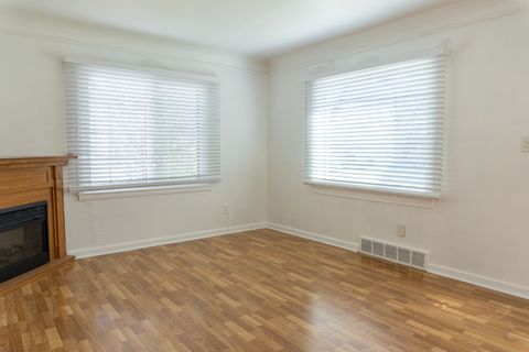 Single Family Residence in Westland Wayne MI 35230 CADY Street 6.jpg