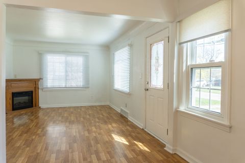 Single Family Residence in Westland Wayne MI 35230 CADY Street 9.jpg