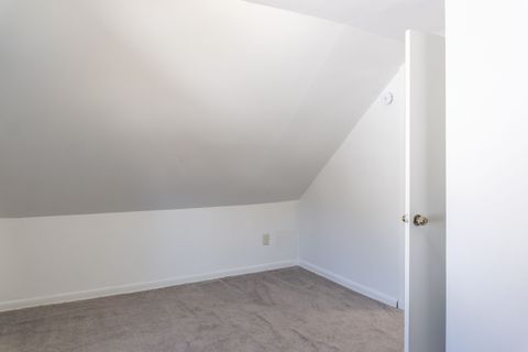 Single Family Residence in Westland Wayne MI 35230 CADY Street 15.jpg