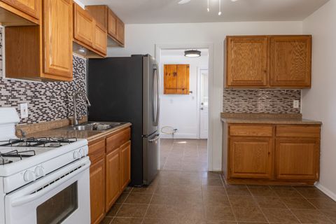 Single Family Residence in Westland Wayne MI 35230 CADY Street 3.jpg