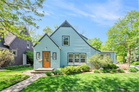 Single Family Residence in Ann Arbor Washtenaw MI 911 Miller Avenue.jpg