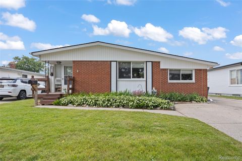 Single Family Residence in Wayne MI 634 S Hawthorne Street.jpg