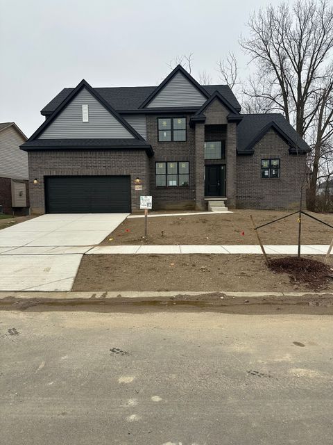 Single Family Residence in Belleville Wayne MI 14265 RED OAK Drive.jpg
