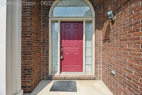 Single Family Residence in Plymouth MI 11201 Fellows Creek Drive 4.jpg