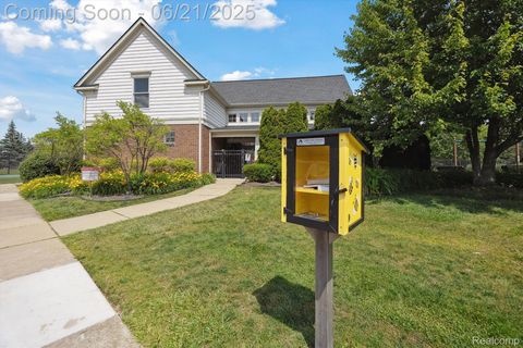 Single Family Residence in Plymouth MI 11201 Fellows Creek Drive 54.jpg