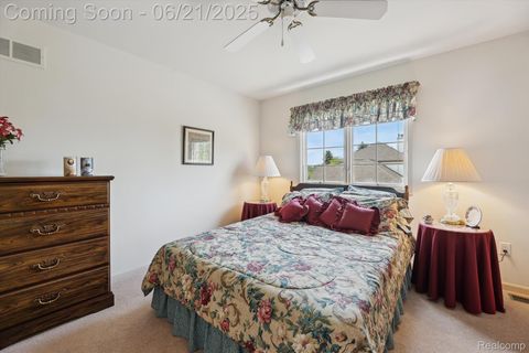 Single Family Residence in Plymouth MI 11201 Fellows Creek Drive 25.jpg