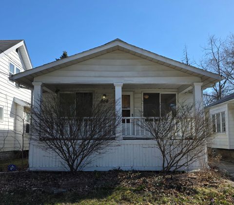 Single Family Residence in Flint_Genesee MI 843 OSSINGTON Avenue.jpg