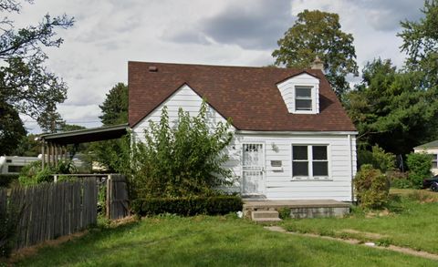 Single Family Residence in Detroit Wayne MI 17601 Chester Street.jpg