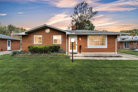 Single Family Residence in Westland MI 6725 N WILDWOOD Street.jpg