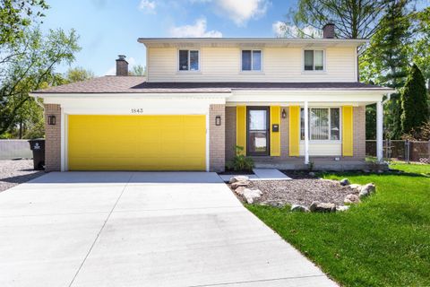 Single Family Residence in Westland Wayne MI 1843 S GLOBE Street.jpg