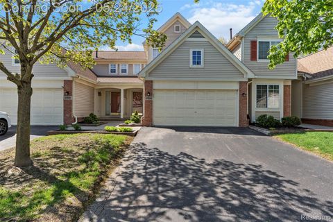 Condominium in Westland MI 37293 Amhurst Drive.jpg