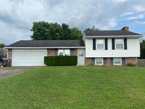 Single Family Residence in Kalamazoo MI 1222 Magnolia Street.jpg