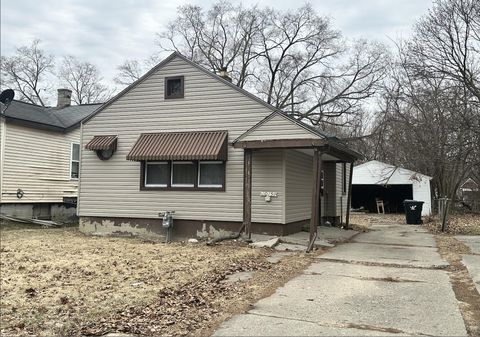 Single Family Residence in Detroit Wayne MI 20151 Carrie Street.jpg