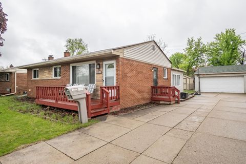Single Family Residence in Westland Wayne MI 120 DARWIN Street.jpg