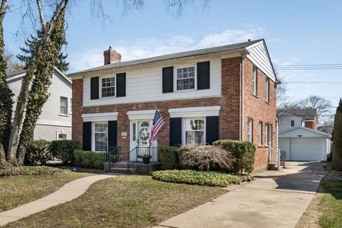 Single Family Residence in Birmingham_Oakland MI 1205 S BATES Street.jpg
