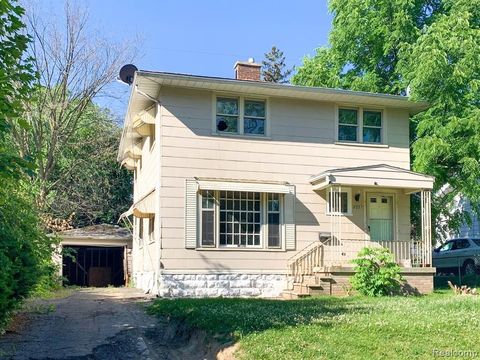 Single Family Residence in Flint_Genesee MI 2557 TIFFIN Street.jpg
