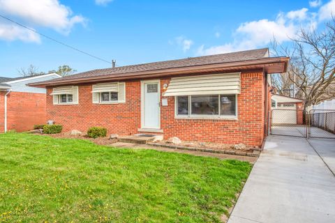 Single Family Residence in Westland Wayne MI 32542 FERNWOOD Street.jpg