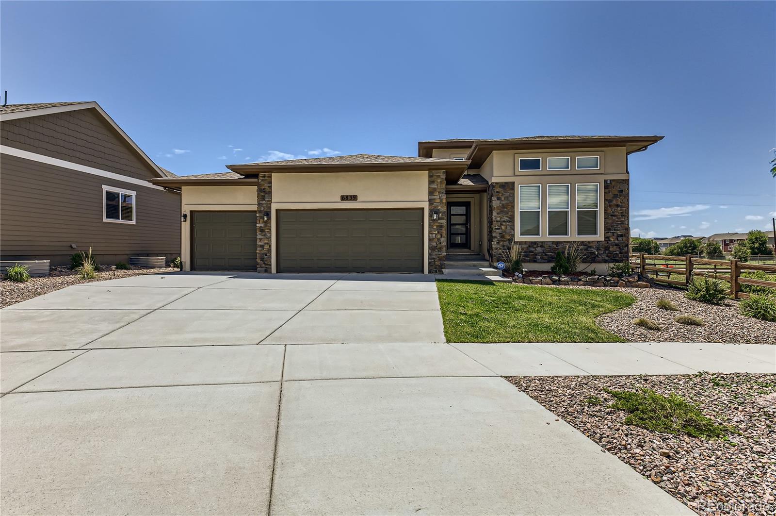 6839 Black Saddle Dr, Colorado Springs, CO 80924