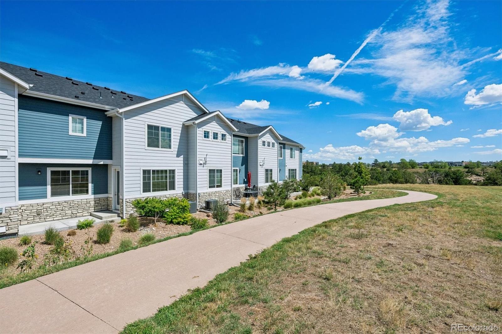 488 Whisper Wind Ln, Castle Rock, CO 80104 photo