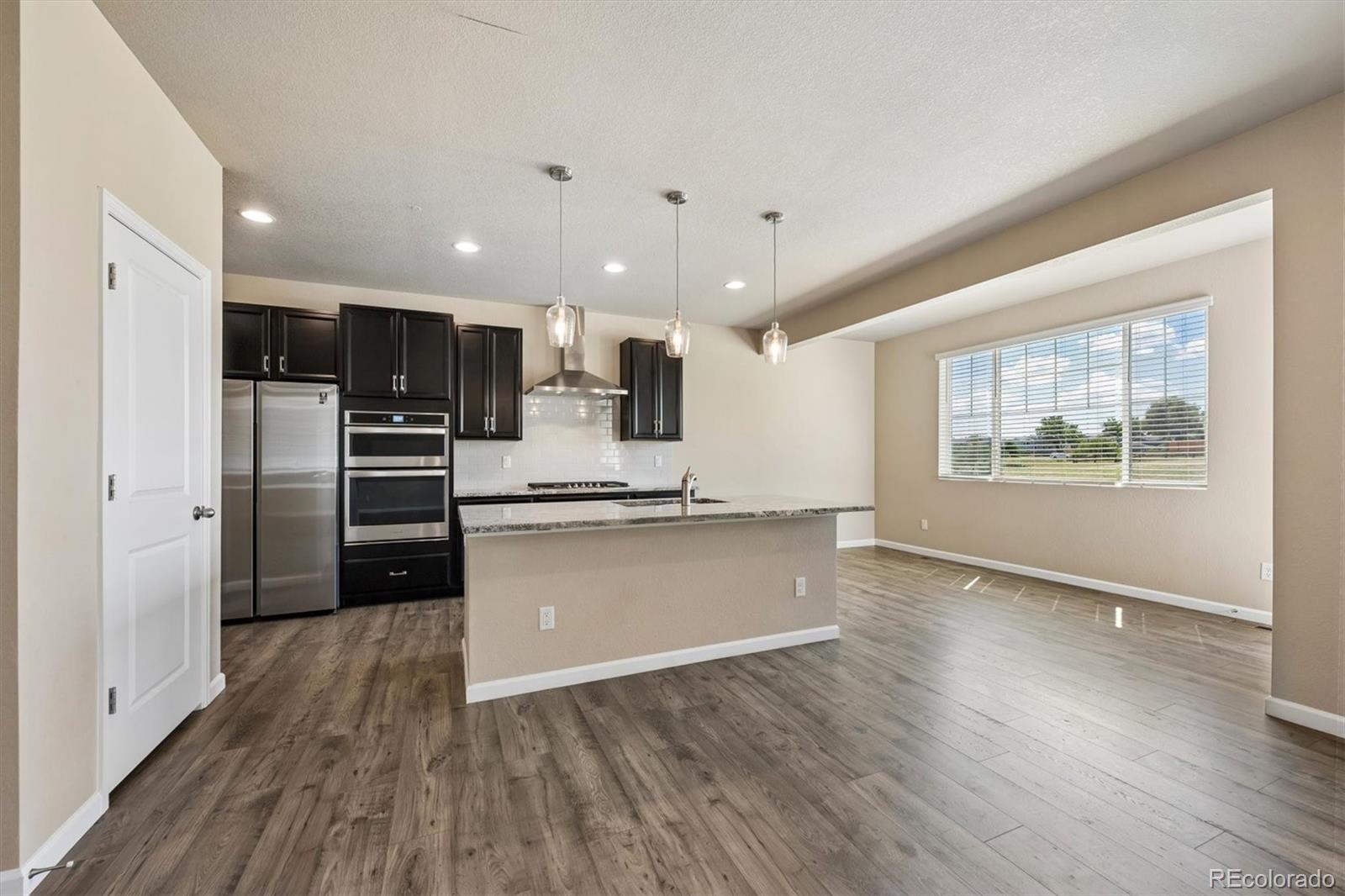 488 Whisper Wind Ln, Castle Rock, CO 80104 photo