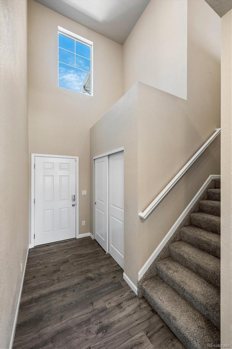 488 Whisper Wind Ln, Castle Rock, CO 80104 photo