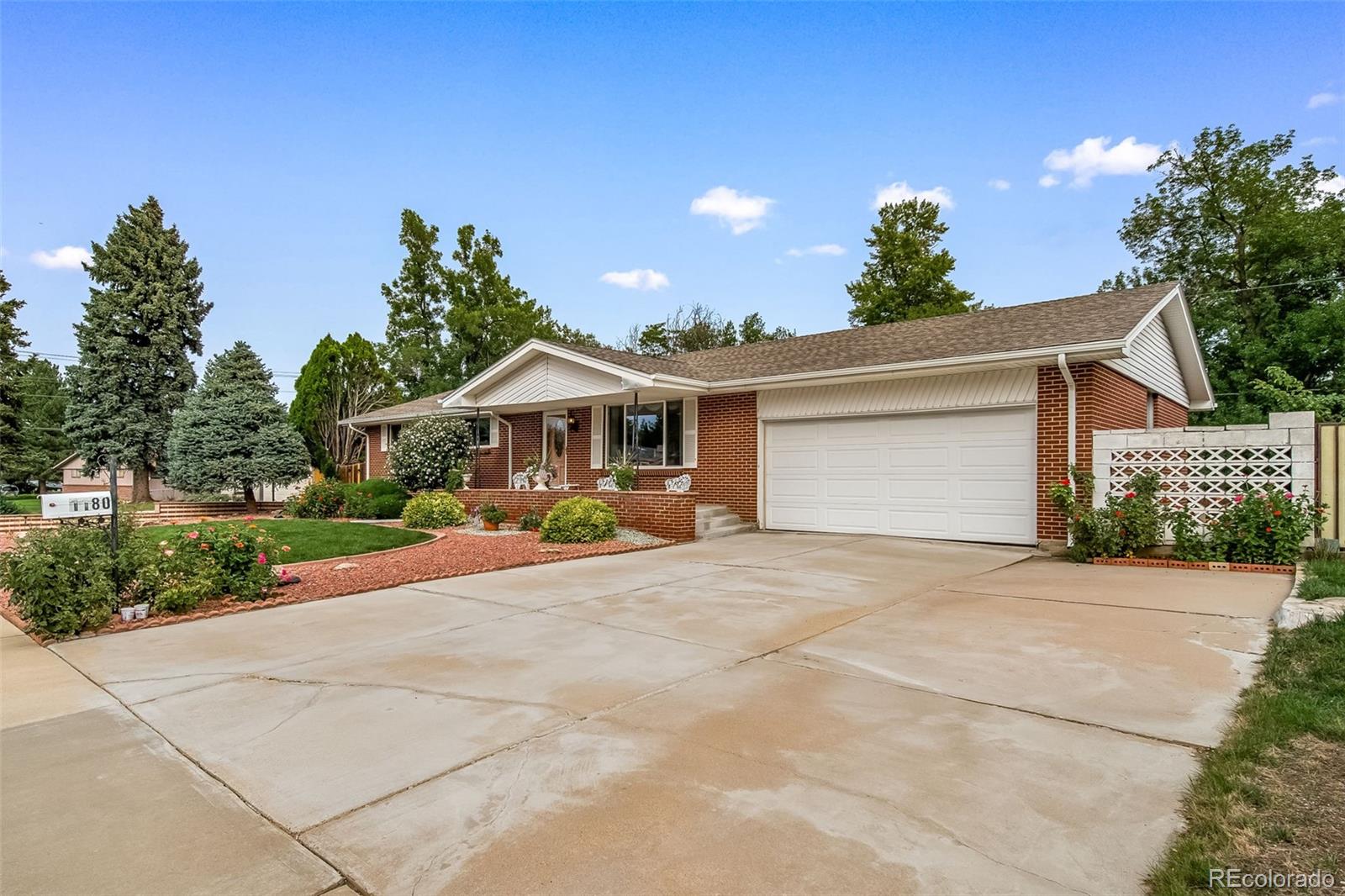 1180 Yank St, Golden, CO 80401 photo