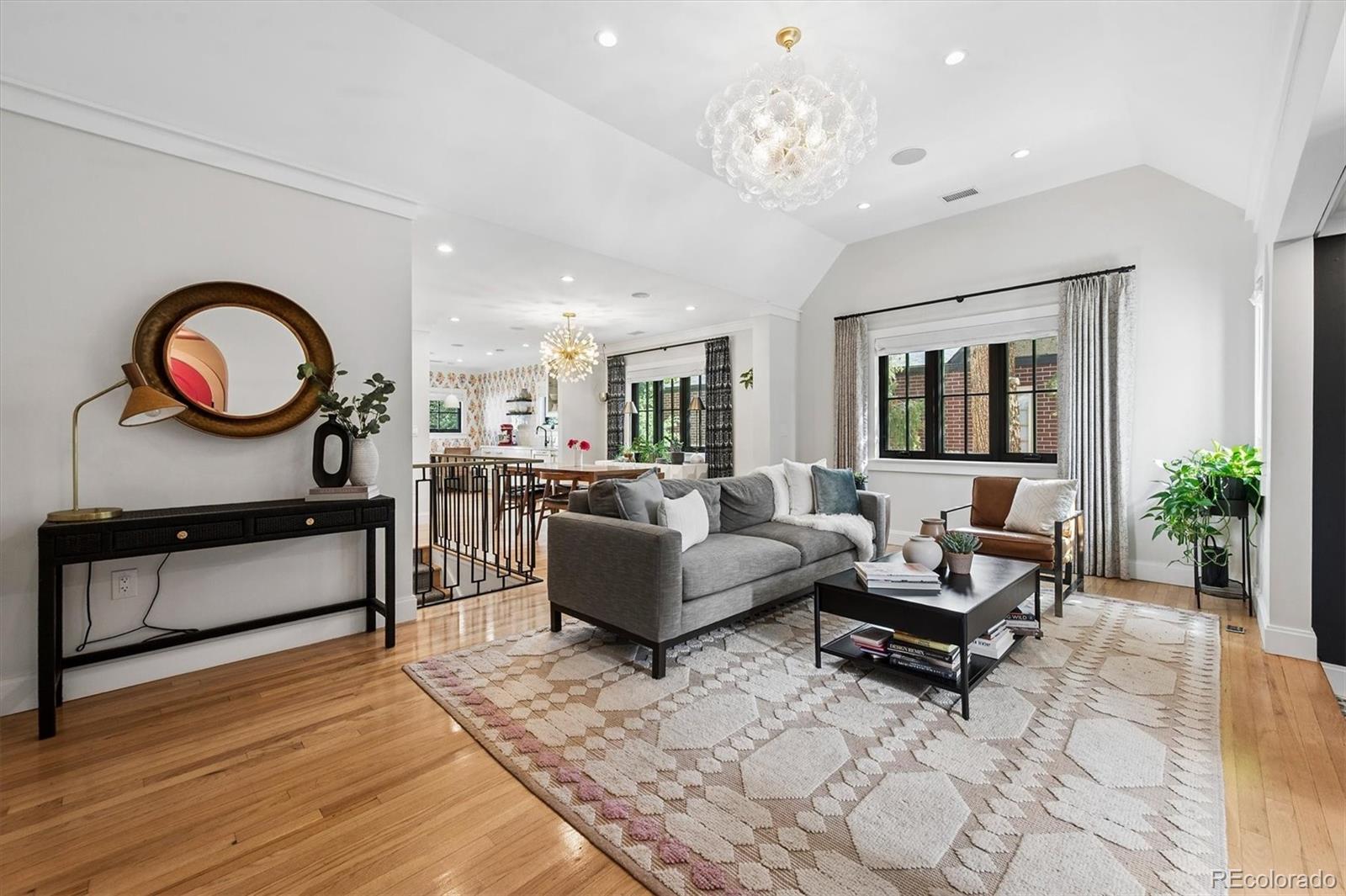 550 S York St, Denver, CO 80209 photo