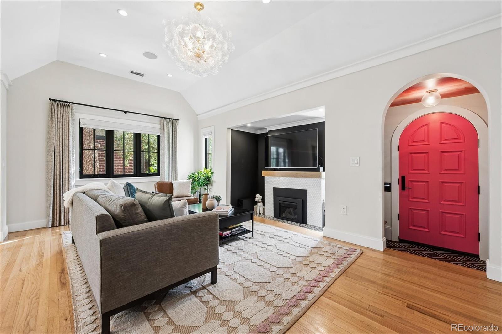550 S York St, Denver, CO 80209 photo