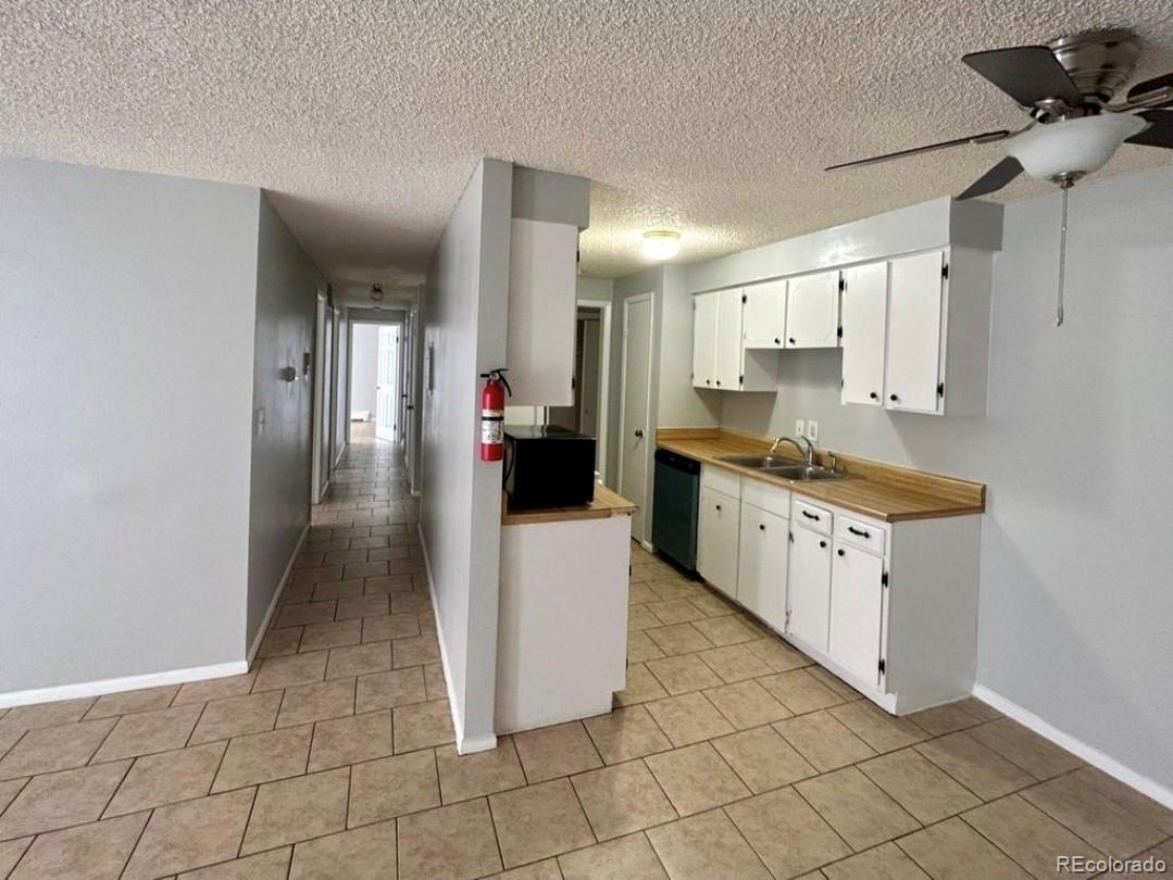 561 Geneva St #200, Aurora, CO 80010 photo