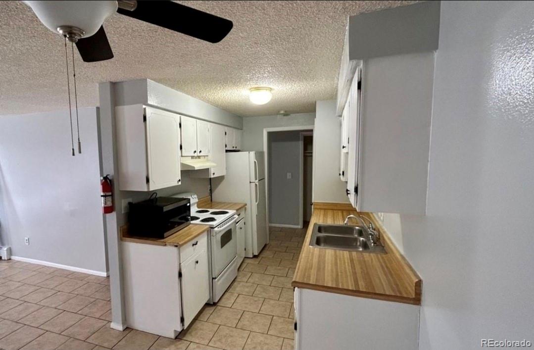 561 Geneva St #200, Aurora, CO 80010 photo