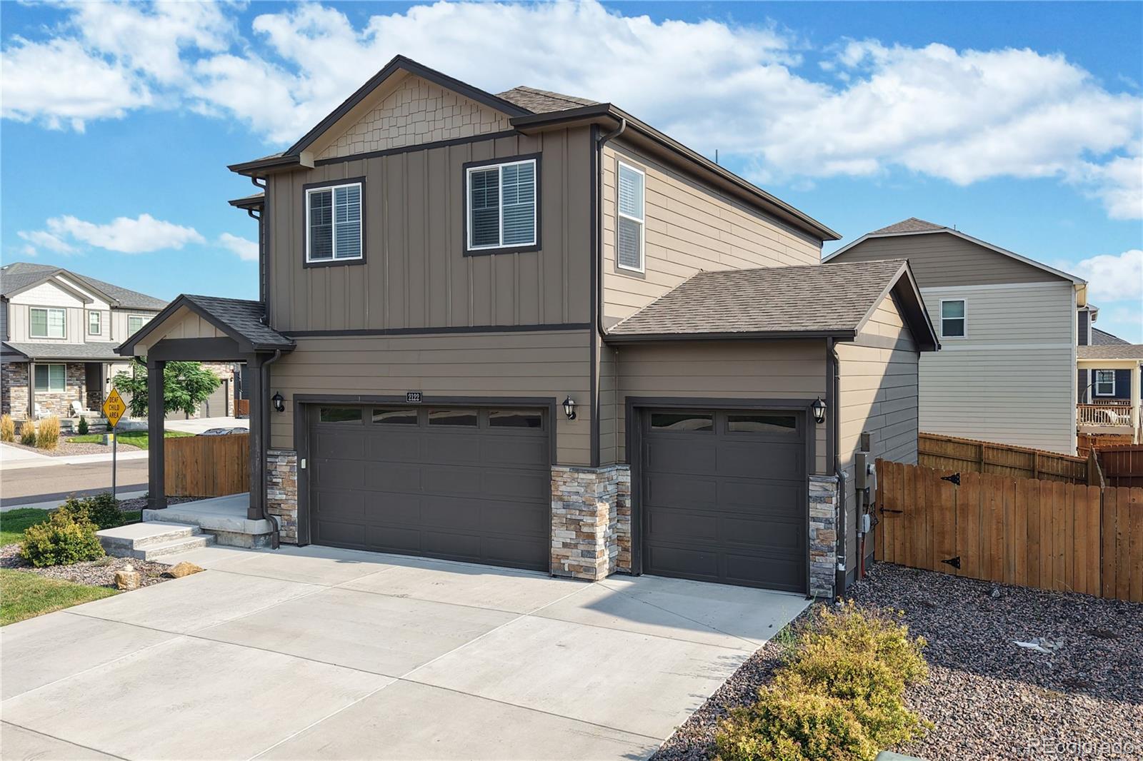2122 Pineywoods St, Mead, CO 80542