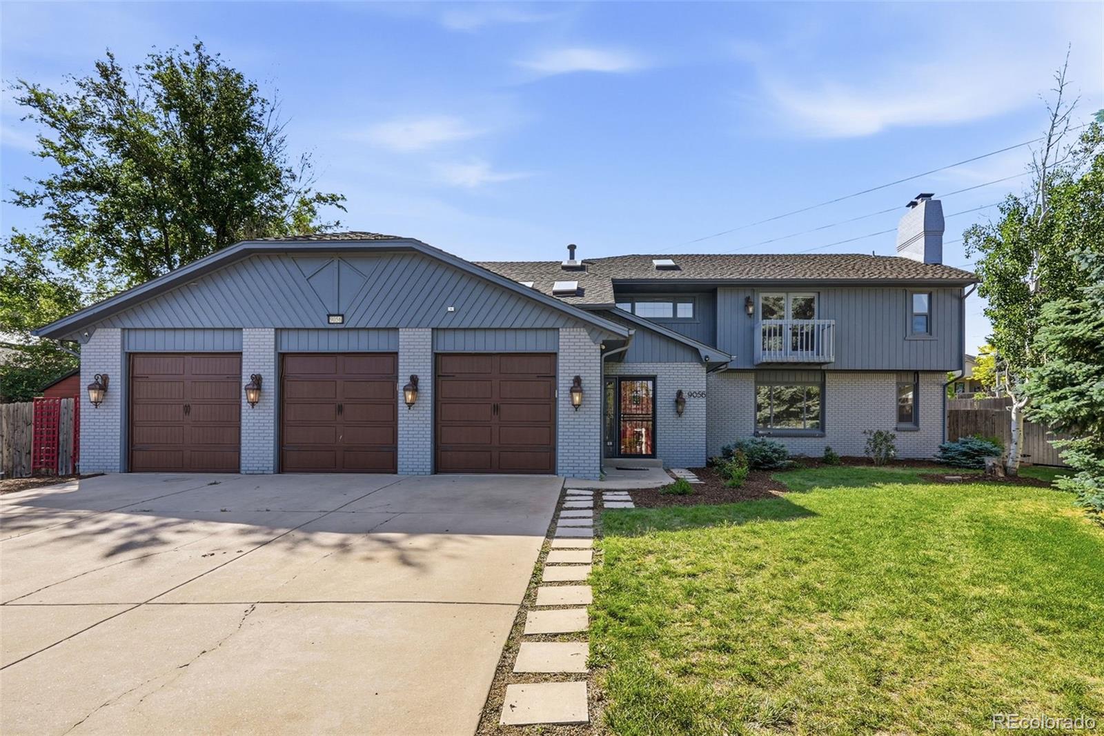 9056 E Colorado Cir, Denver, CO 80231 photo