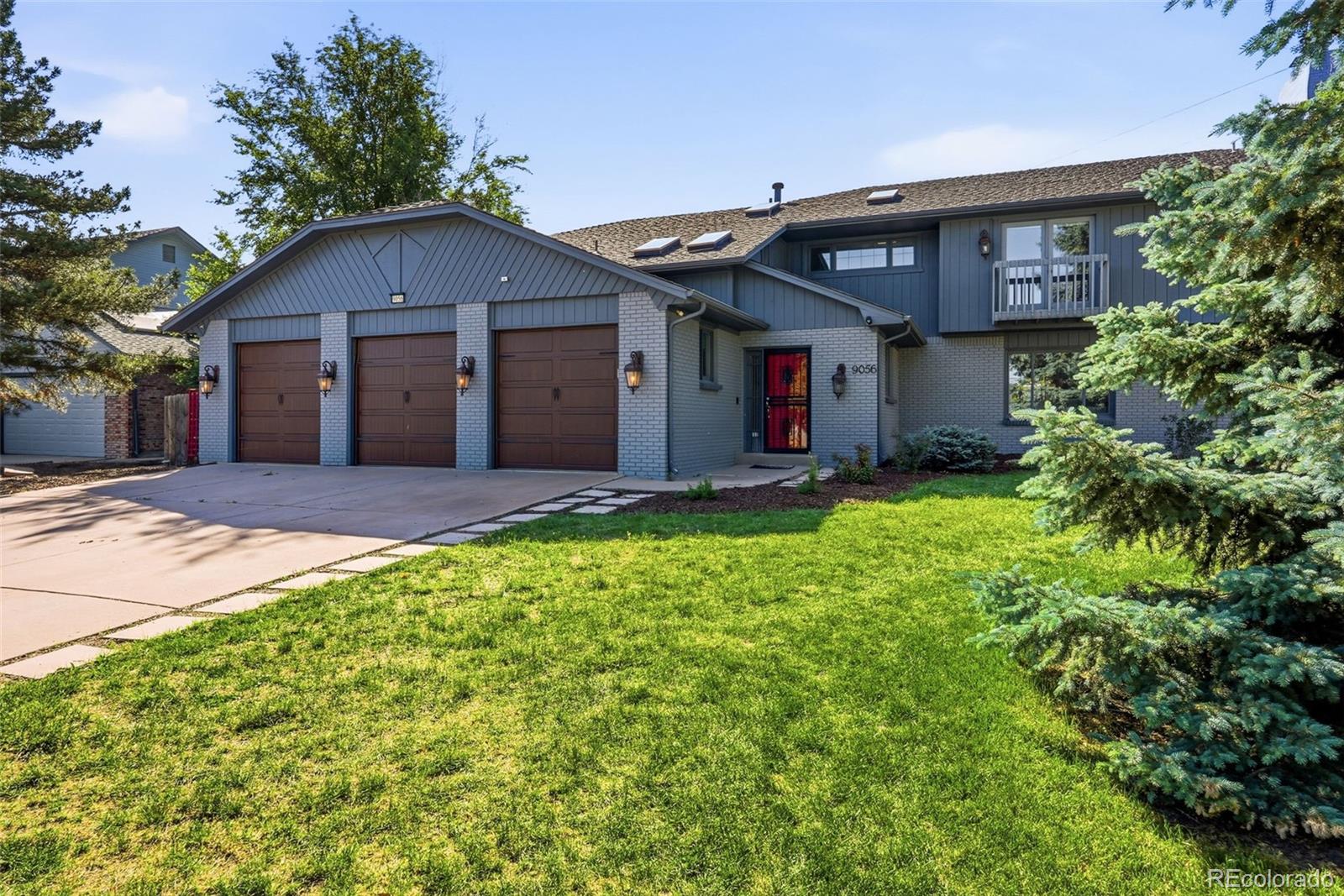 9056 E Colorado Cir, Denver, CO 80231 photo