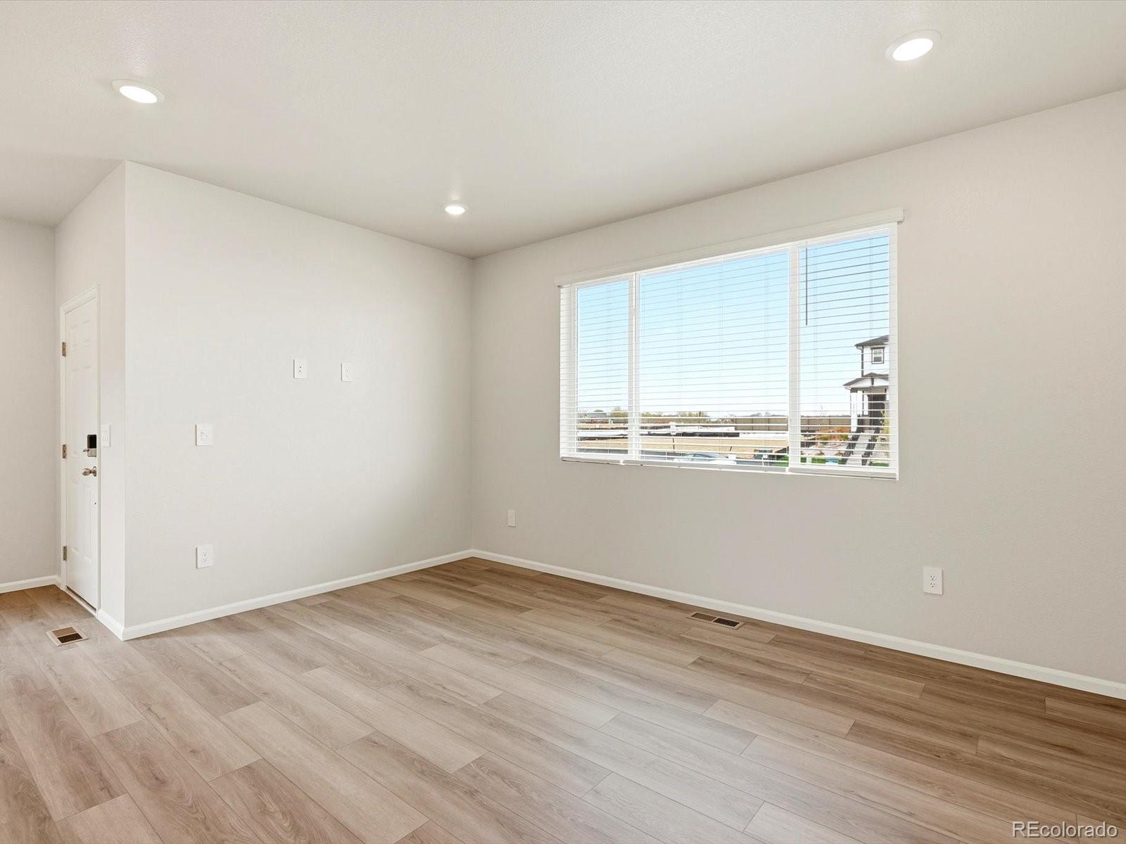 2232 E 164 Ave, Thornton, CO 80602 photo