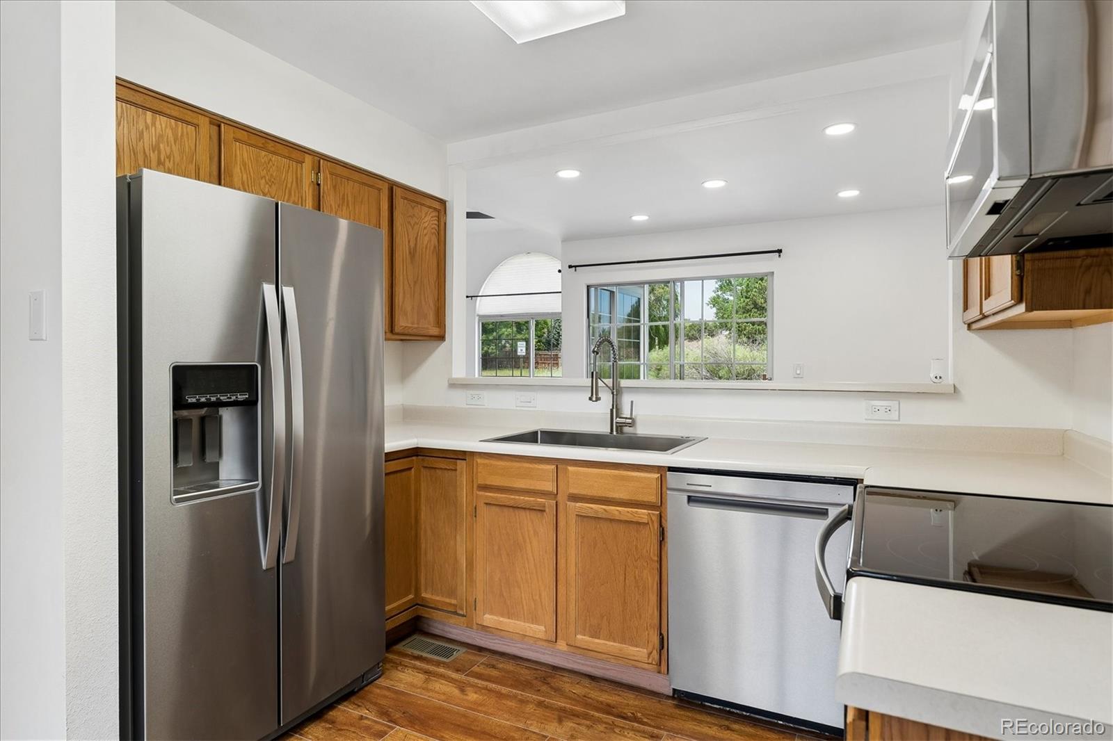 10557 W Maplewood Dr #C, Littleton, CO 80127 photo