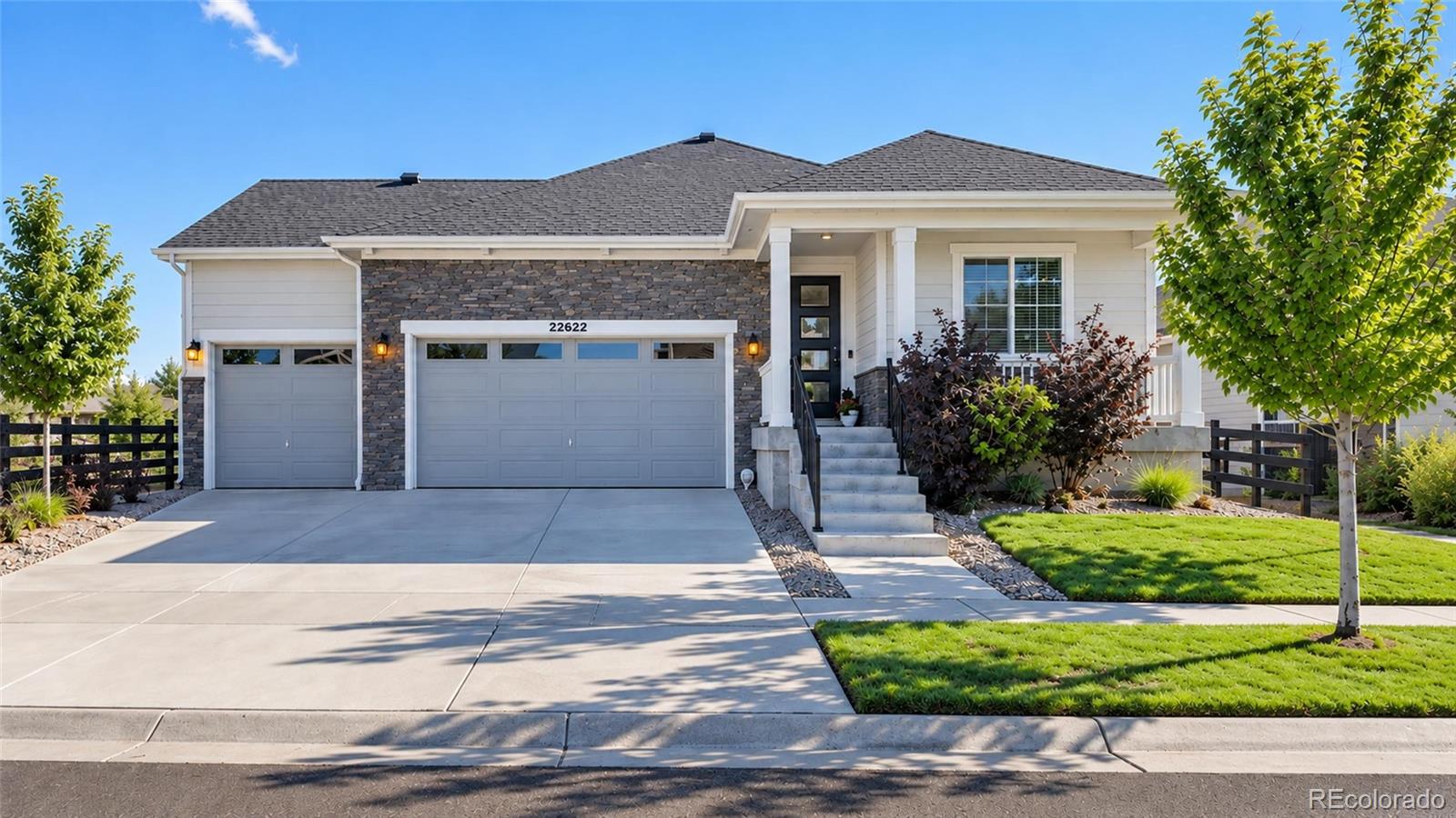 22622 Narrowleaf Cir, Aurora, CO 80016
