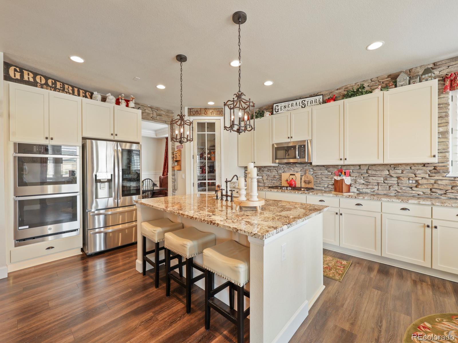 6568 Leilani Ln, Castle Rock, CO 80108 photo