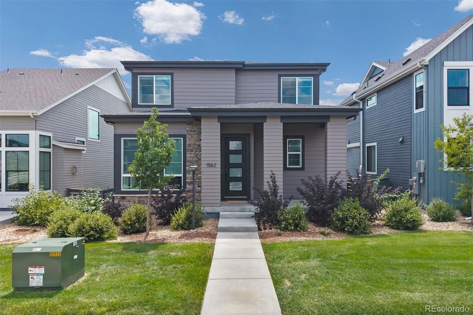 1562 Stablecross Dr, Castle Pines, CO 80108 photo