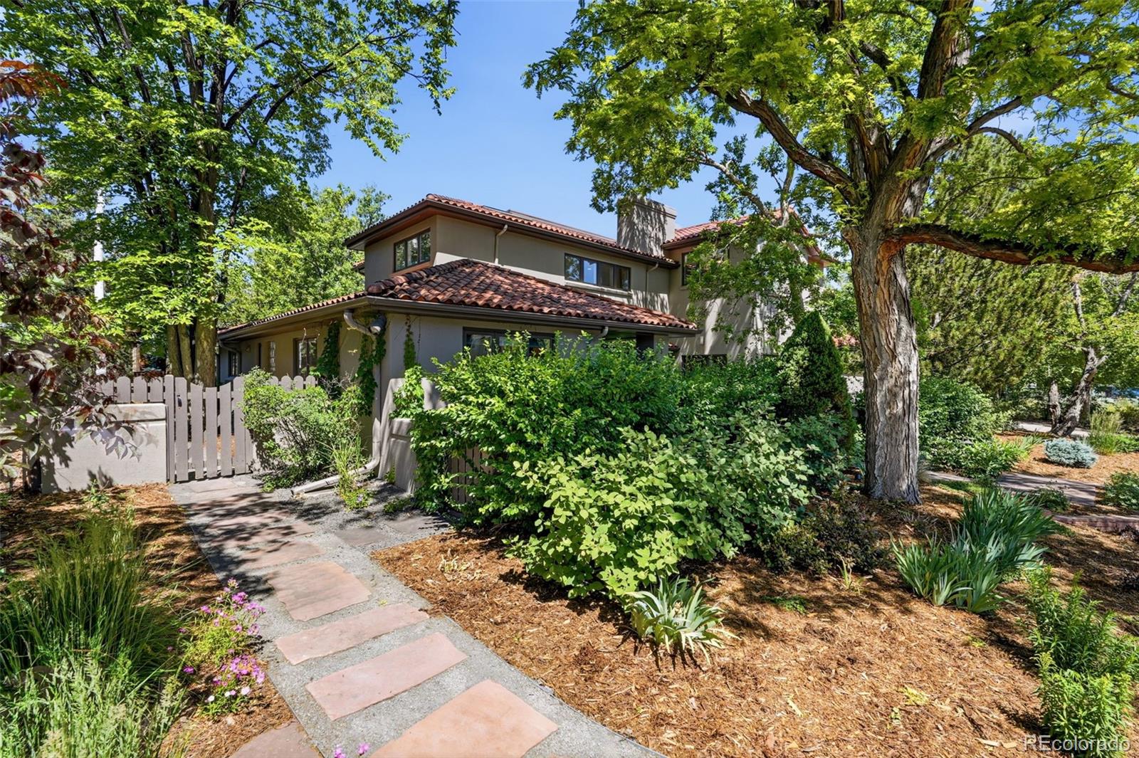 137 Dahlia St, Denver, CO 80220 photo