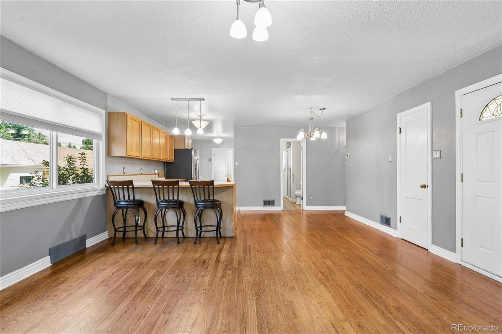 961 Kendall St, Lakewood, CO 80214 photo
