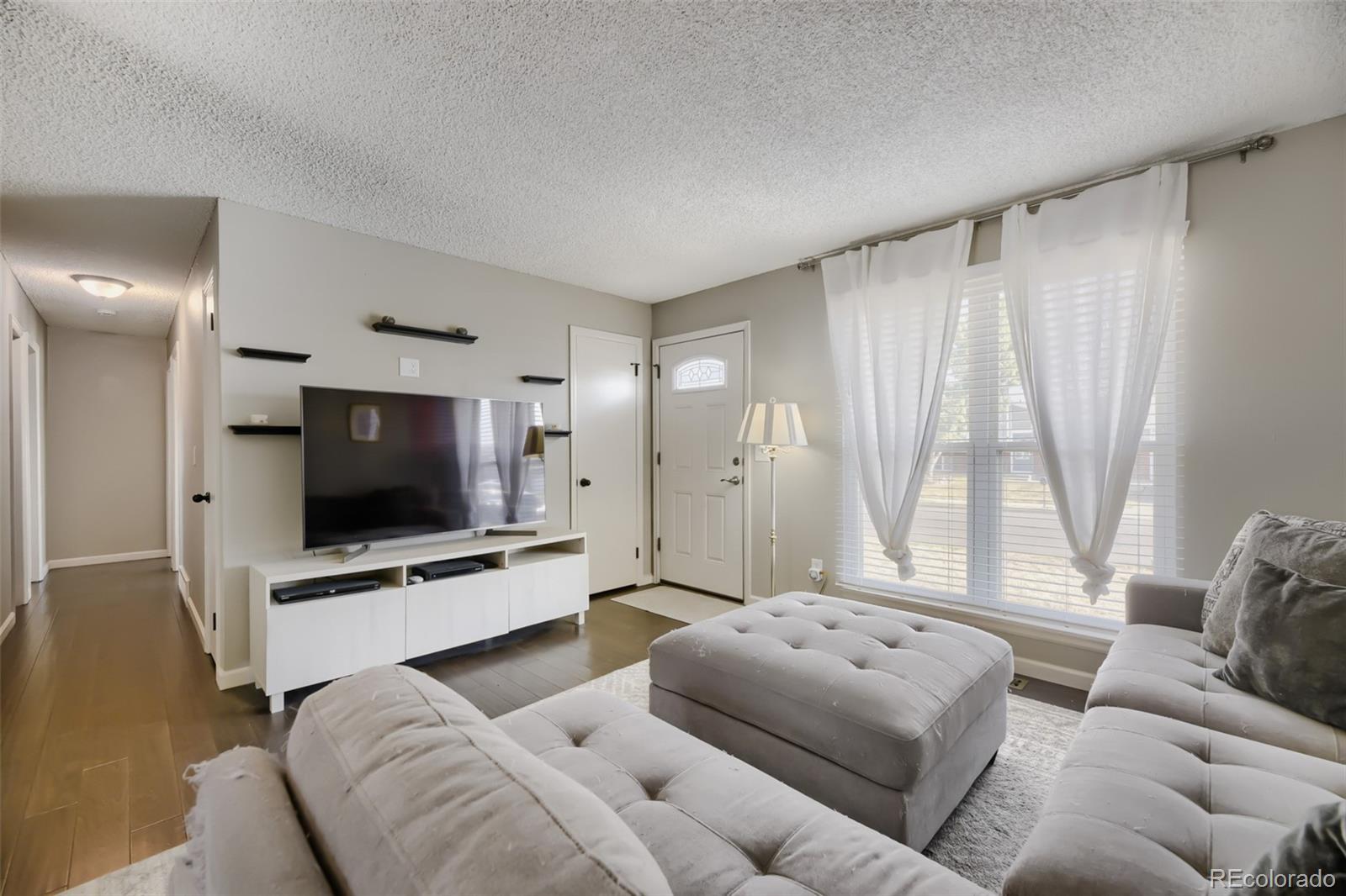 9367 W Hamilton Dr, Denver, CO 80227 photo